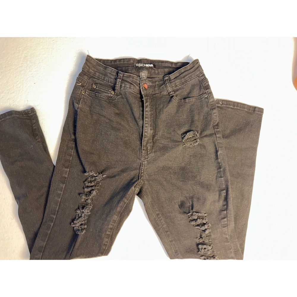 Fashion Nova Black Distressed High Waisted Skinny Jeans Size 11 Ripped Denim
